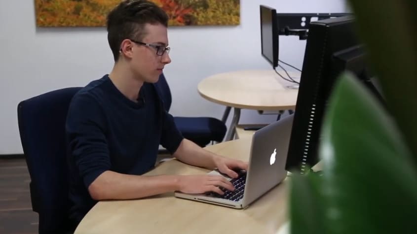 Berufsinfo-Video - berufsreise.at präsentiert: Lehrlingsportrait Informationstechnologie - Informatik