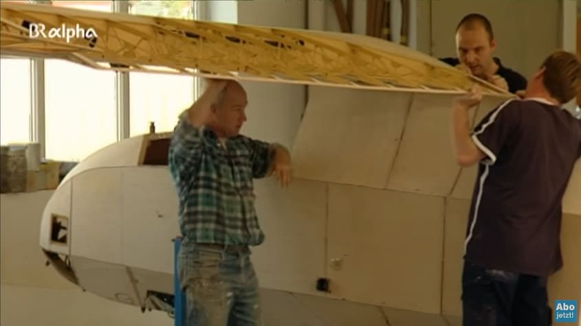 Berufsinfo-Video - * Bayerischer Rundfunk: Ich mach's! Leichtflugzeugbauer*in